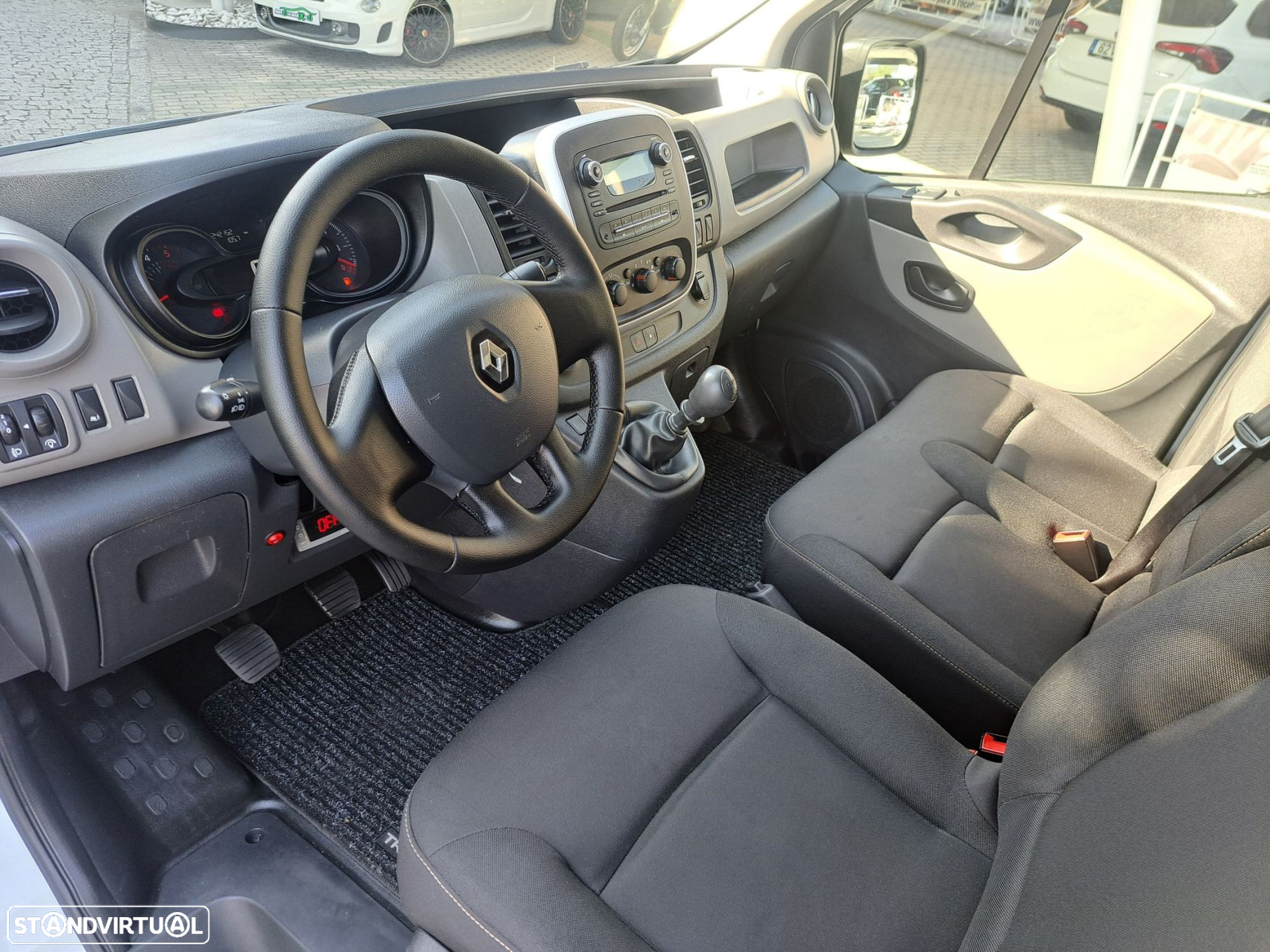 Renault Trafic - 6