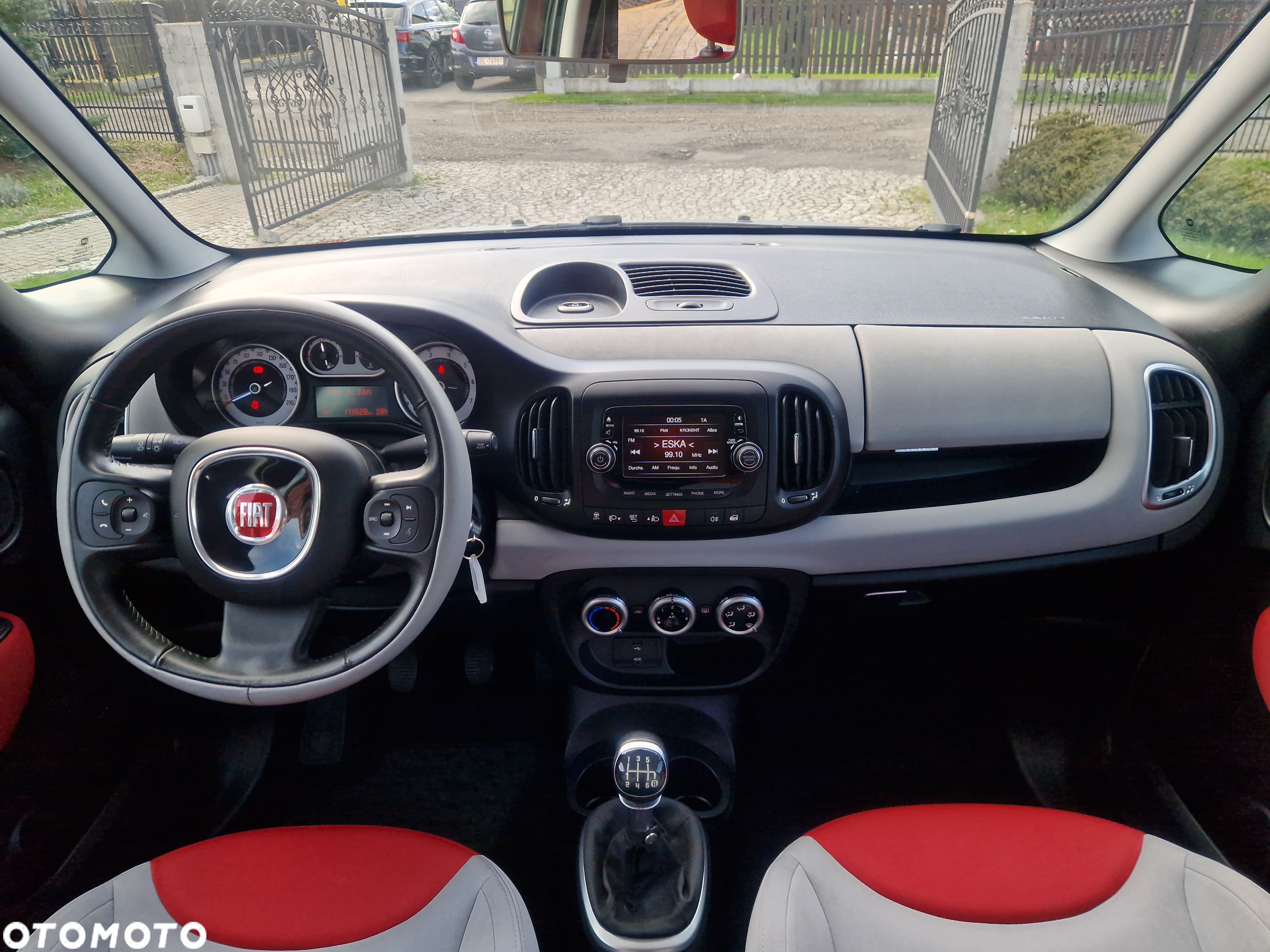 Fiat 500L 1.4 16V (RED) - 13