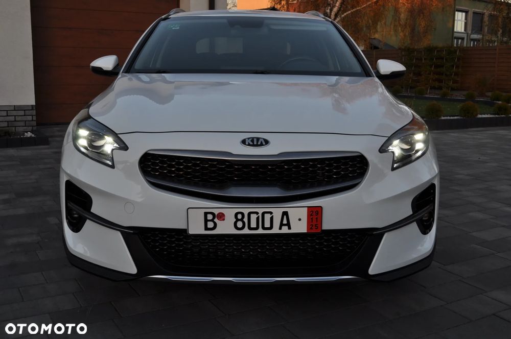 Kia XCeed 1.6 CRDi DCT7 PLATINUM EDITION - 28