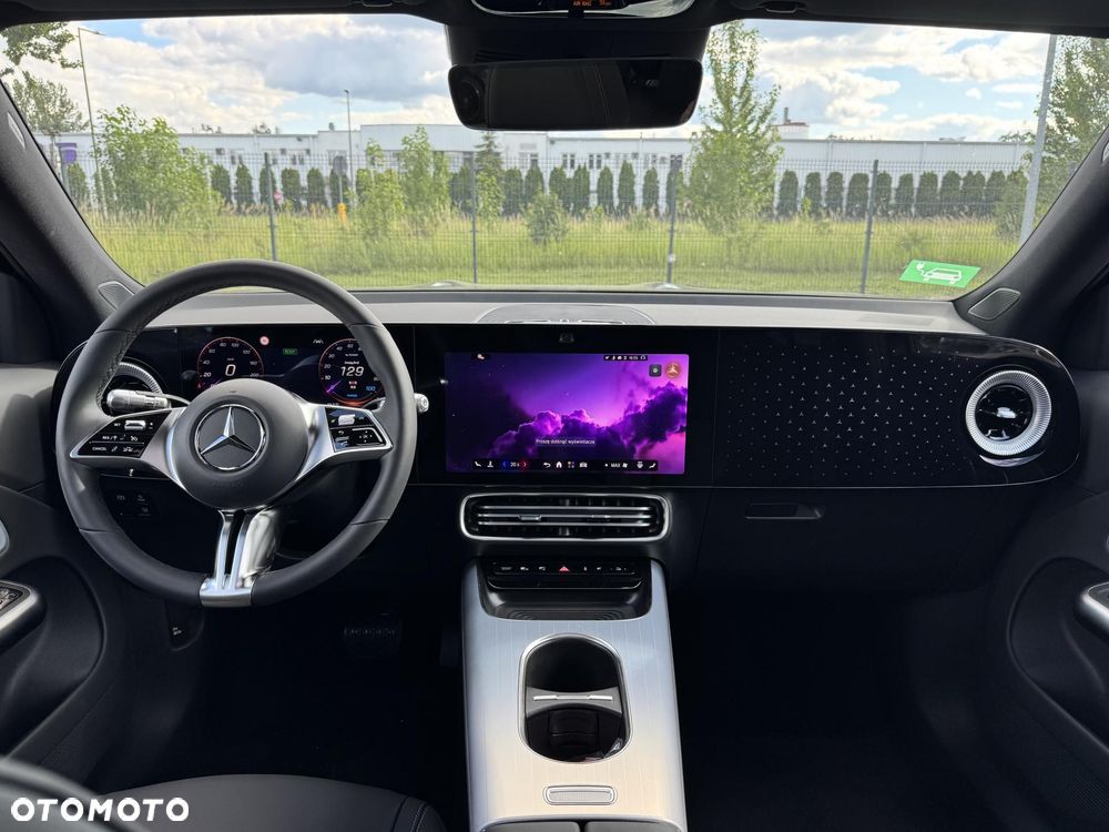 Mercedes-Benz GLB 250+ EQ 85kWh - 15