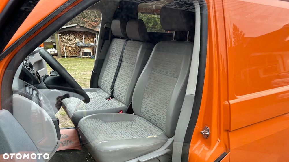 Volkswagen Transporter T5 - 6