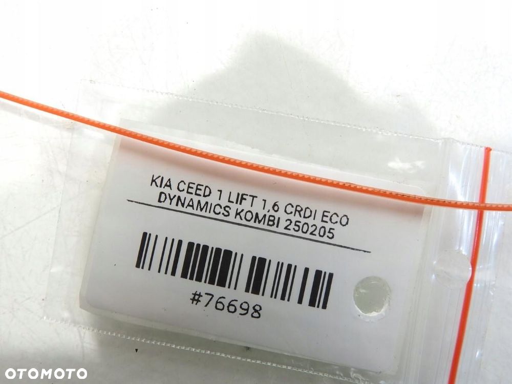 ZAWIAS ZAWIASY DRZWI PRAWY TYŁ A4 KIA CEED I KOMBI - 4