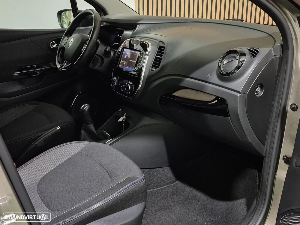 Renault Captur 0.9 TCE Exclusive - 23
