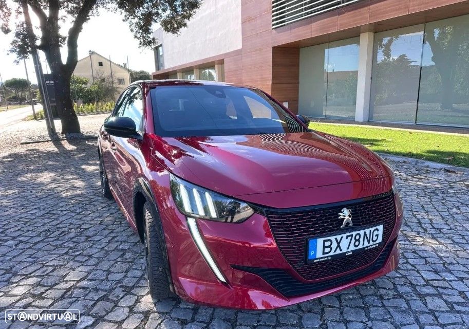 Peugeot e-208 50 kWh GT Line - 10
