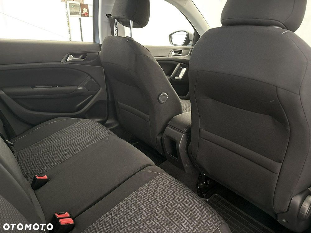 Peugeot 308 - 24