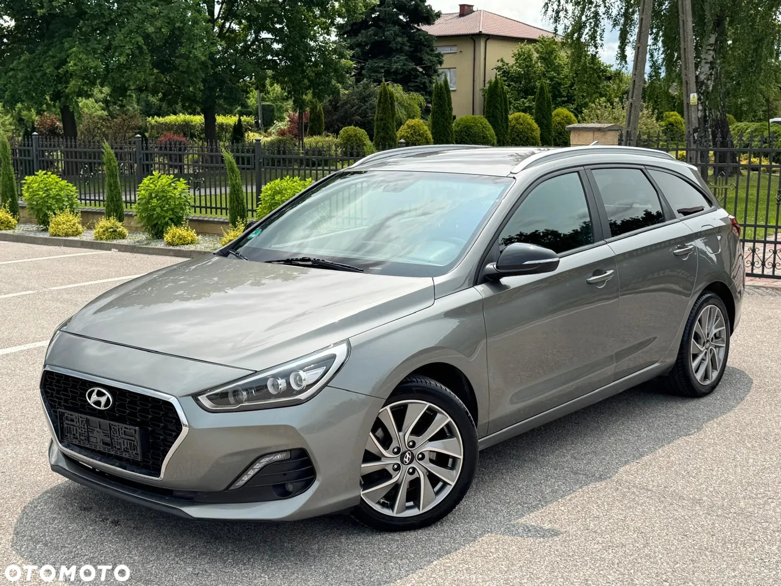 Hyundai i30 Fastback 1.4 T-GDI GPF Premium DCT - 2