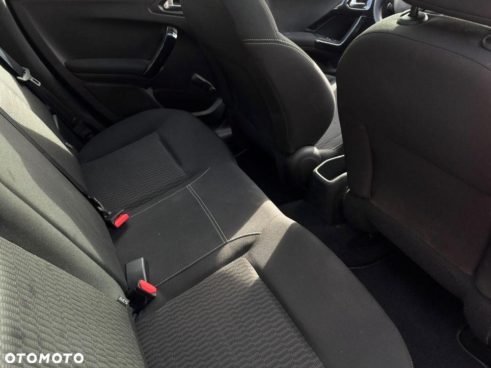 Peugeot 208 1.2 VTi Allure - 20