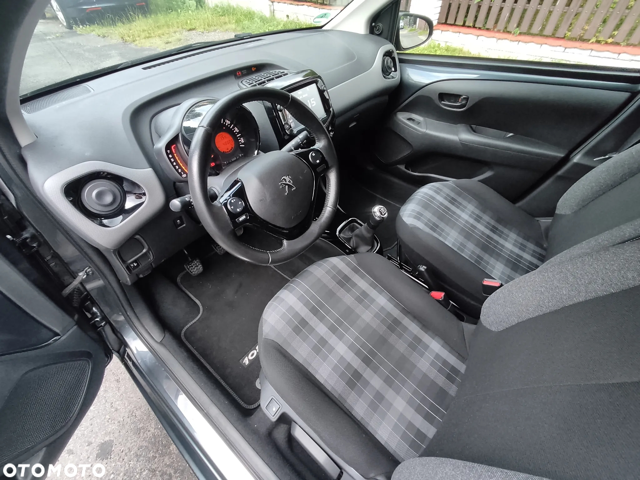 Peugeot 108 VTI 68 Top Style - 29