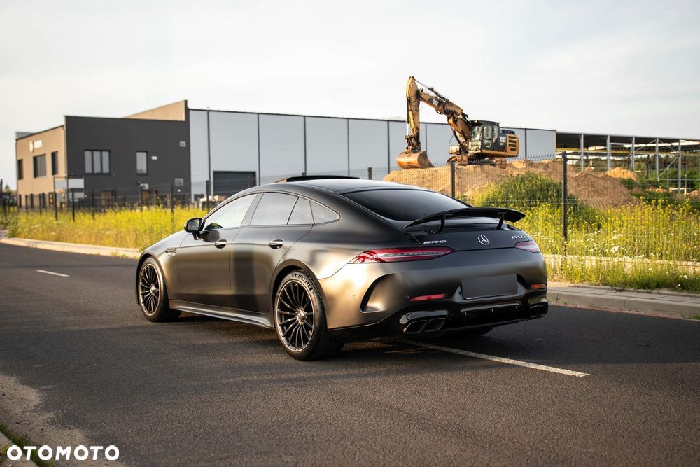 Mercedes-Benz AMG GT - 4