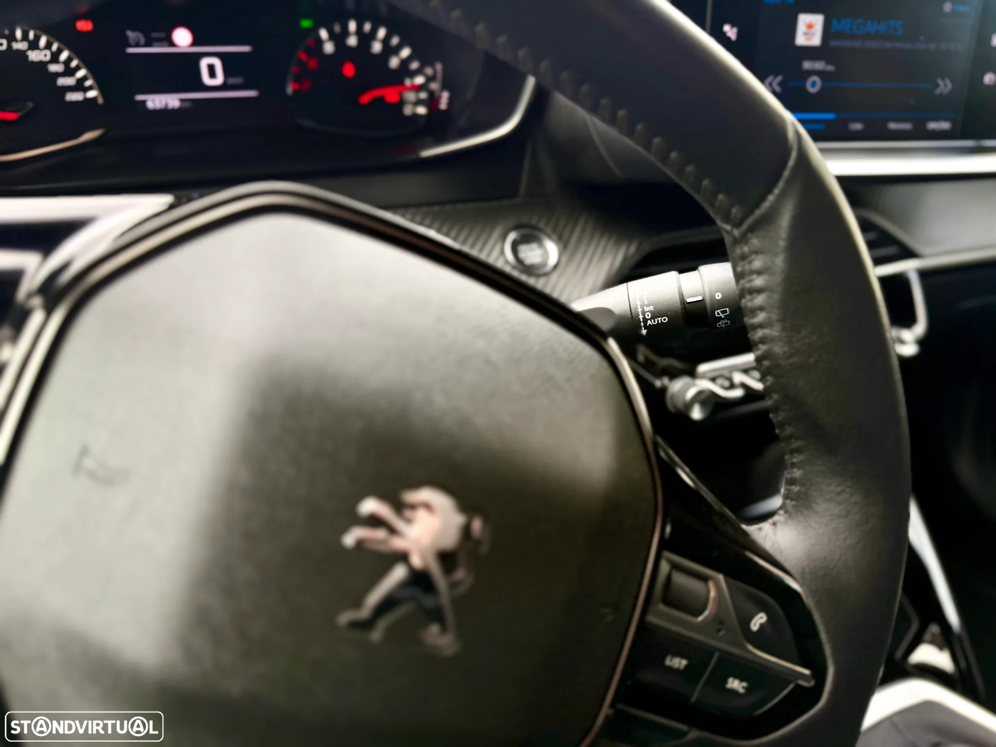 Peugeot 2008 1.5 BlueHDi Allure - 20