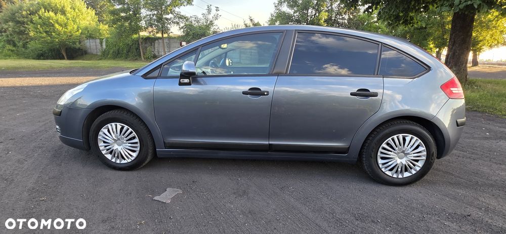 Citroën C4 1.4 16V Magic - 4