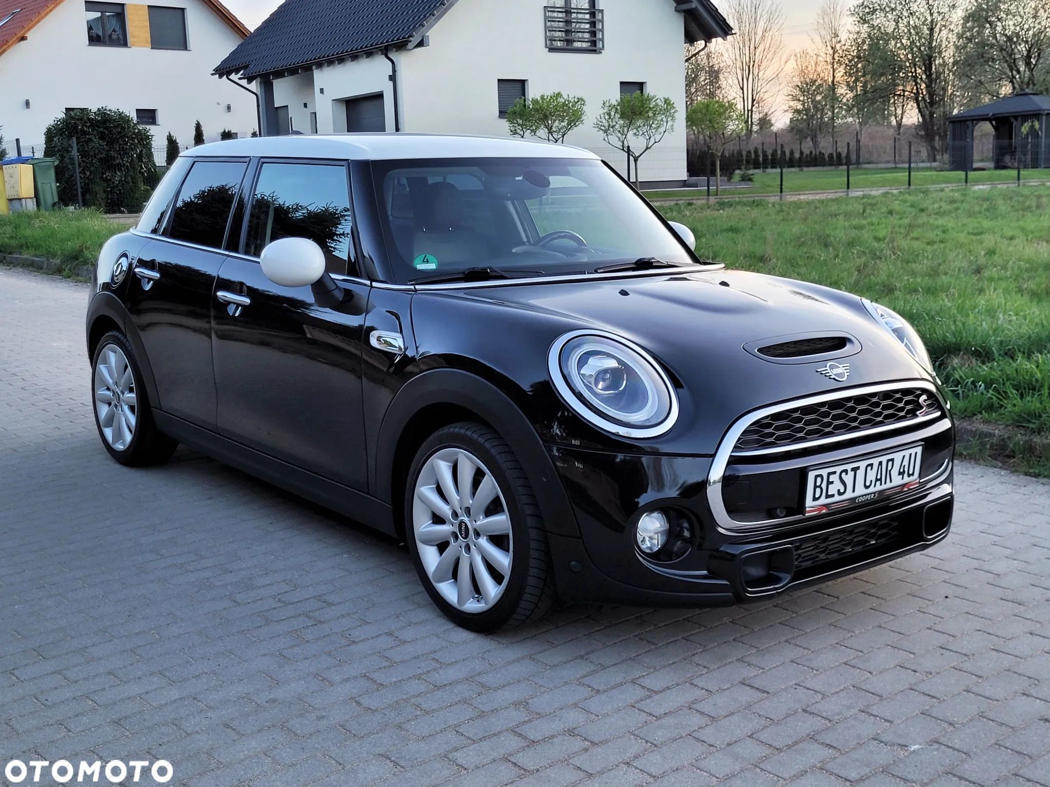 MINI Cooper S Sport-Aut - 1