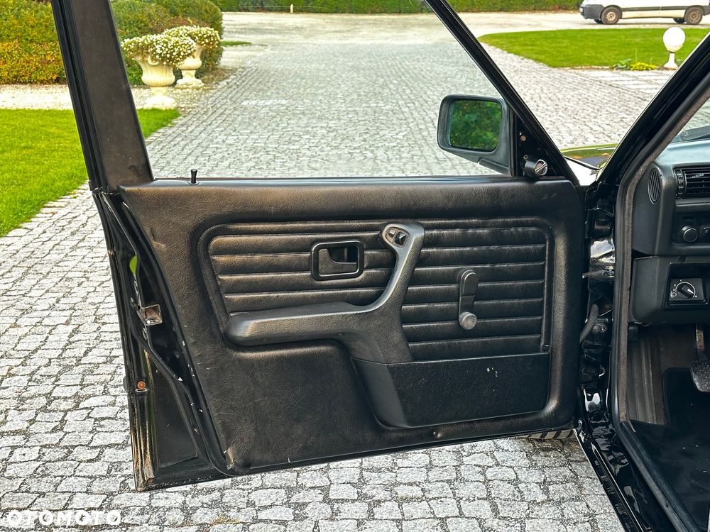 BMW Seria 3 320i - 11