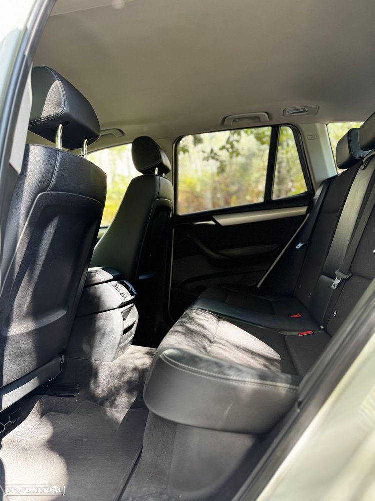 BMW X3 20 d xDrive - 34