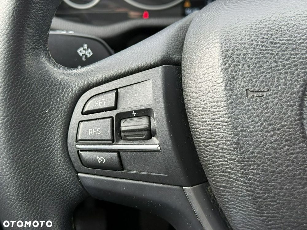 BMW X3 sDrive18d - 17