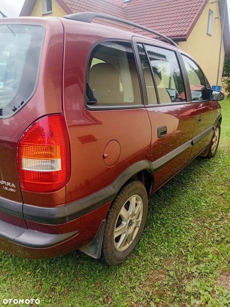 Opel Zafira - 3
