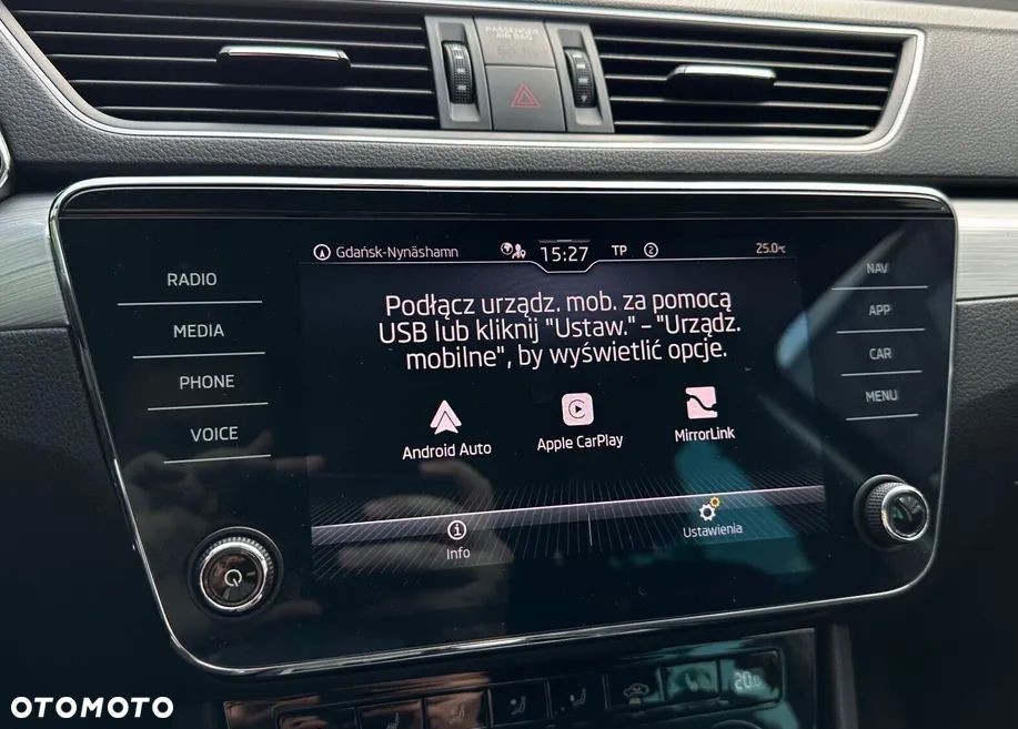 Skoda Superb 1.5 TSI DSG Ambition - 11