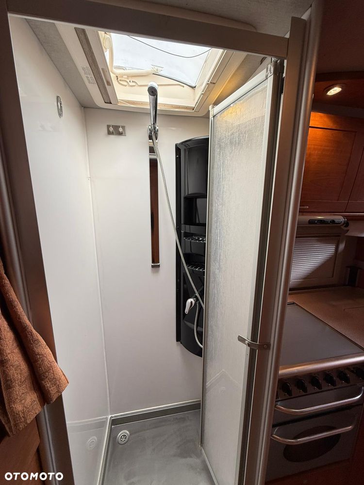 Mercedes-Benz RMB - 30