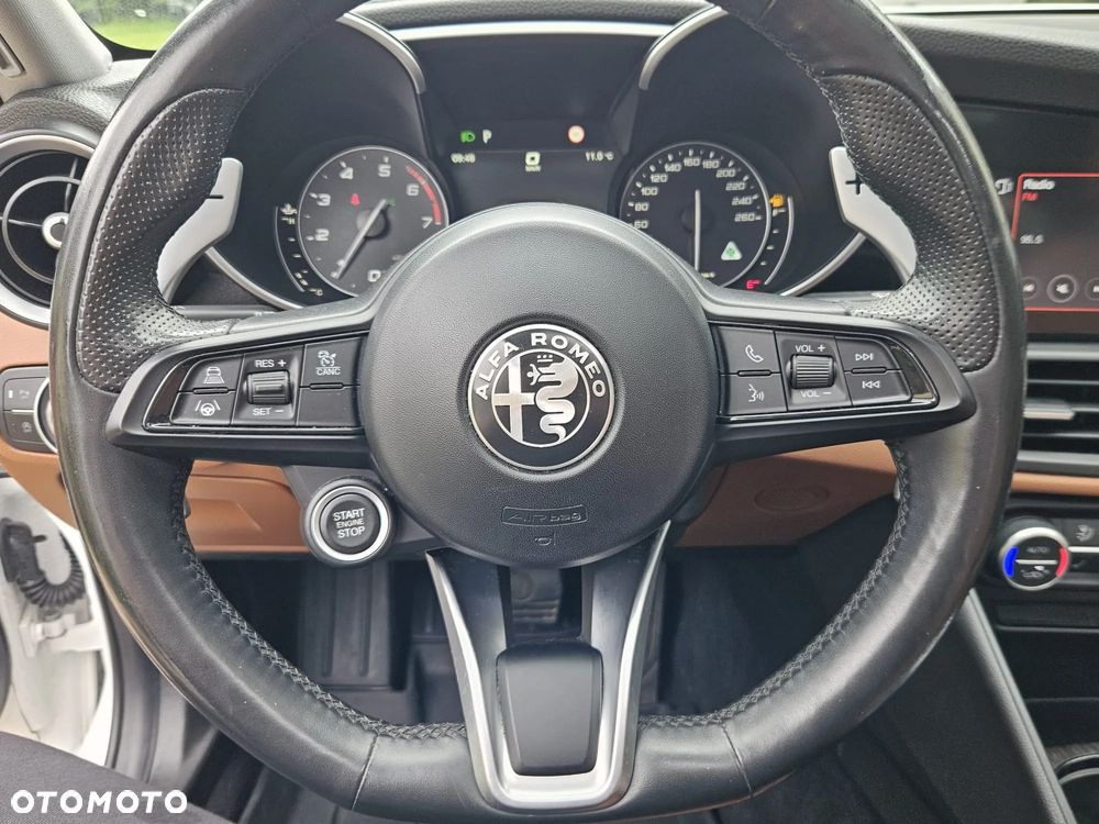 Alfa Romeo Giulia 2.0 Turbo Veloce TI Q4 - 28