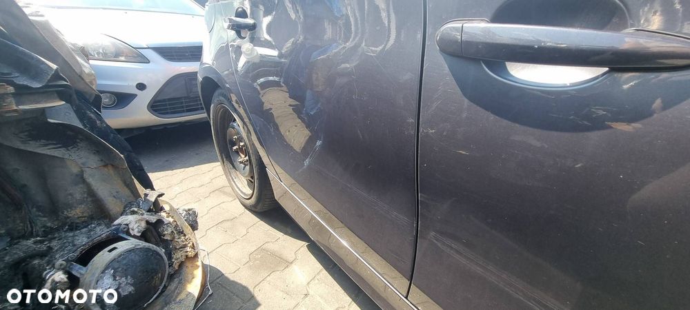 DRZWI PRAWE TYŁ BMW SERIA I E87 118 A22 - 2