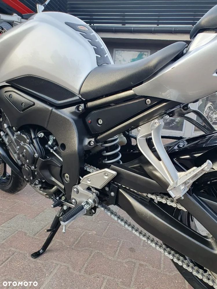 Yamaha FZ - 7