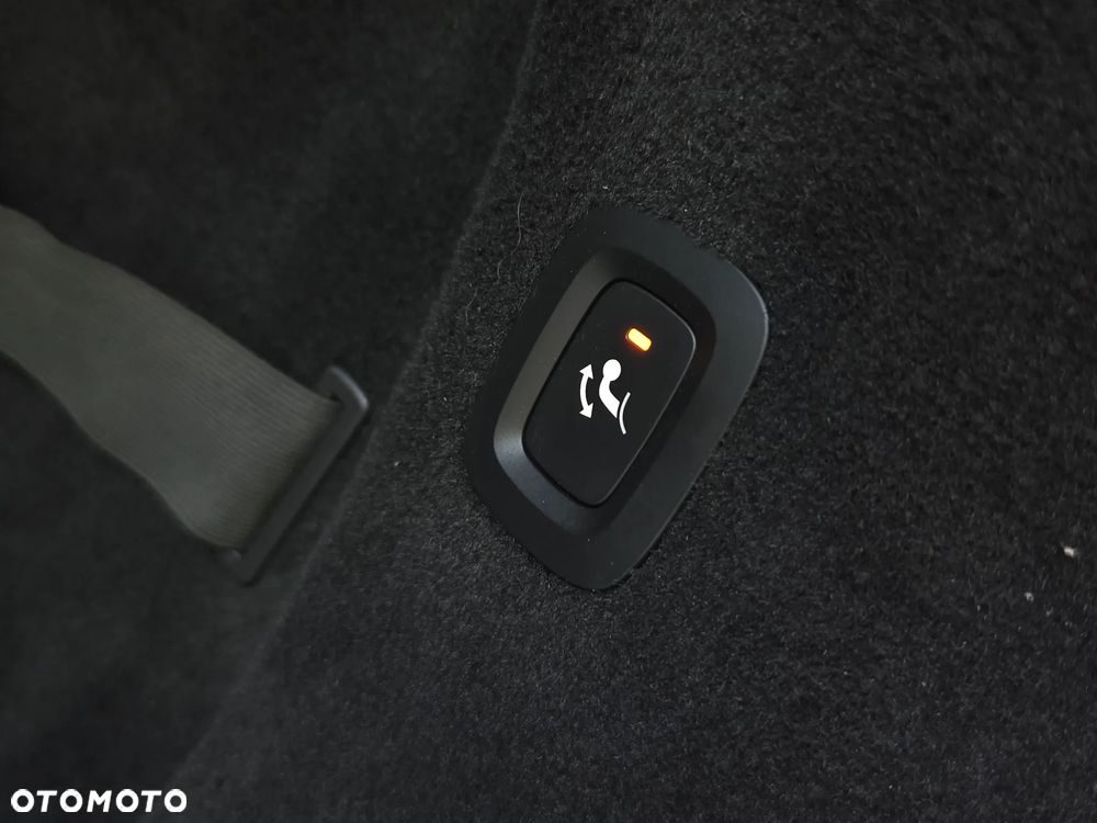 Volvo V90 D3 Geartronic Momentum Pro - 18