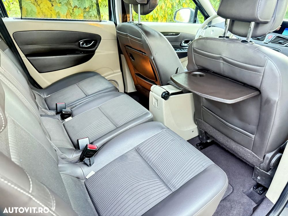 Renault Grand Scenic 1.6 dCi Energy Privilege - 8