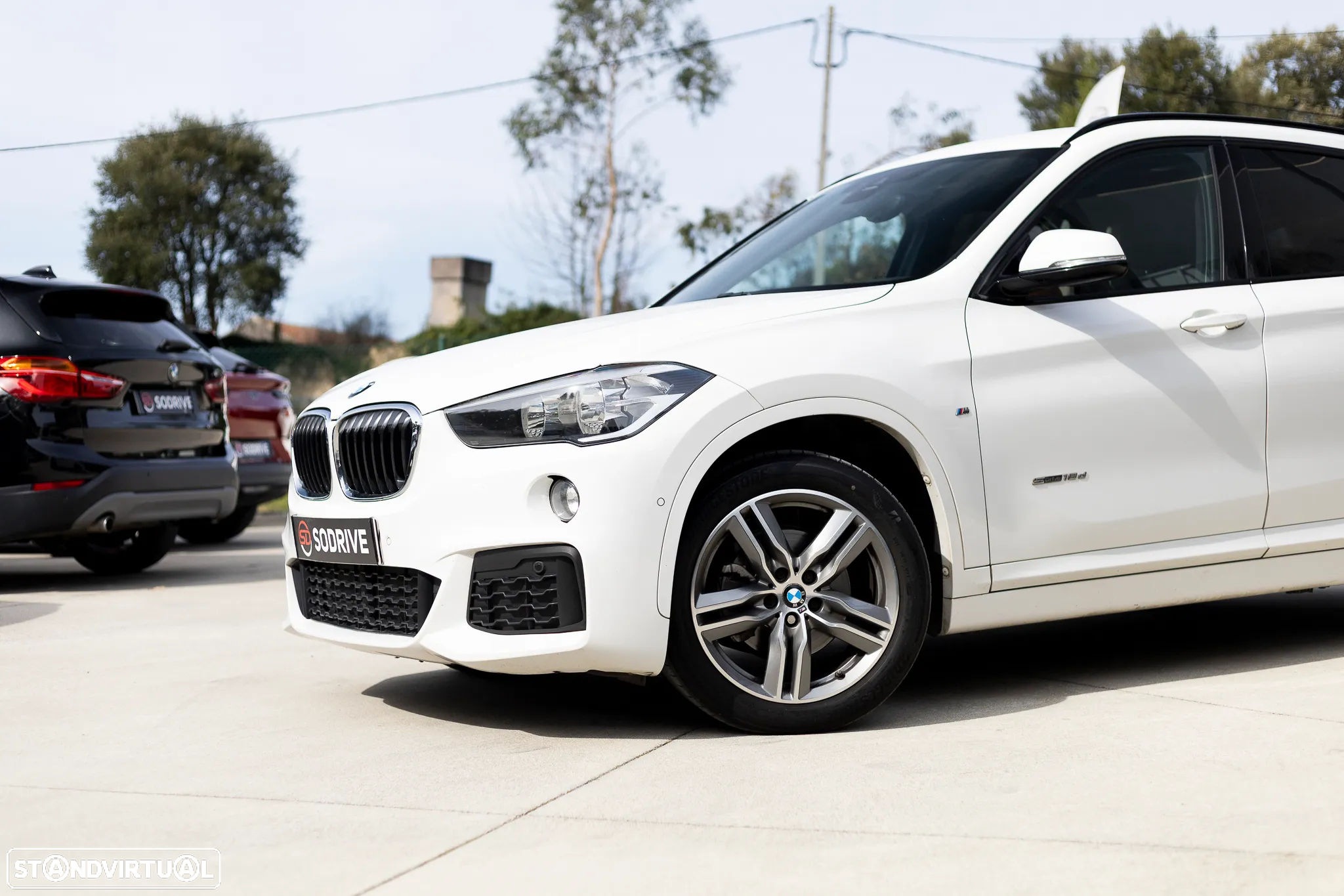 BMW X1 18 d xDrive Auto Pack M - 4