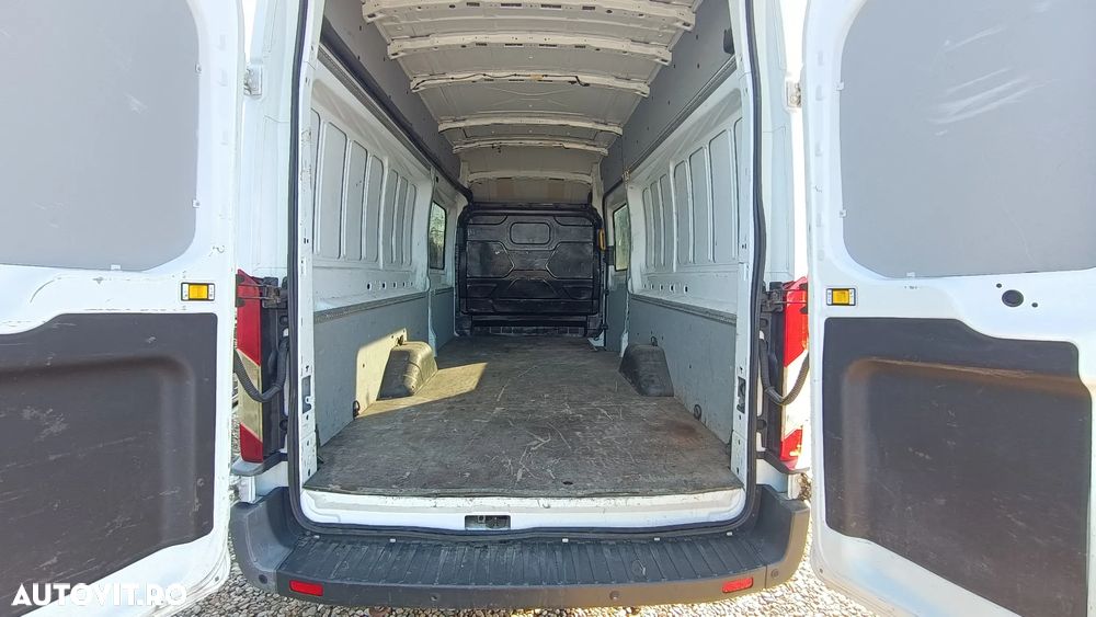 Ford Transit - 27