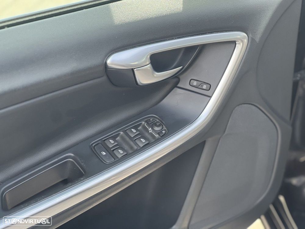 Volvo V60 D2 Edition - 7