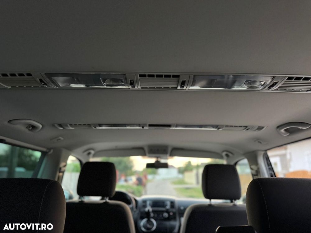 Volkswagen Multivan - 17