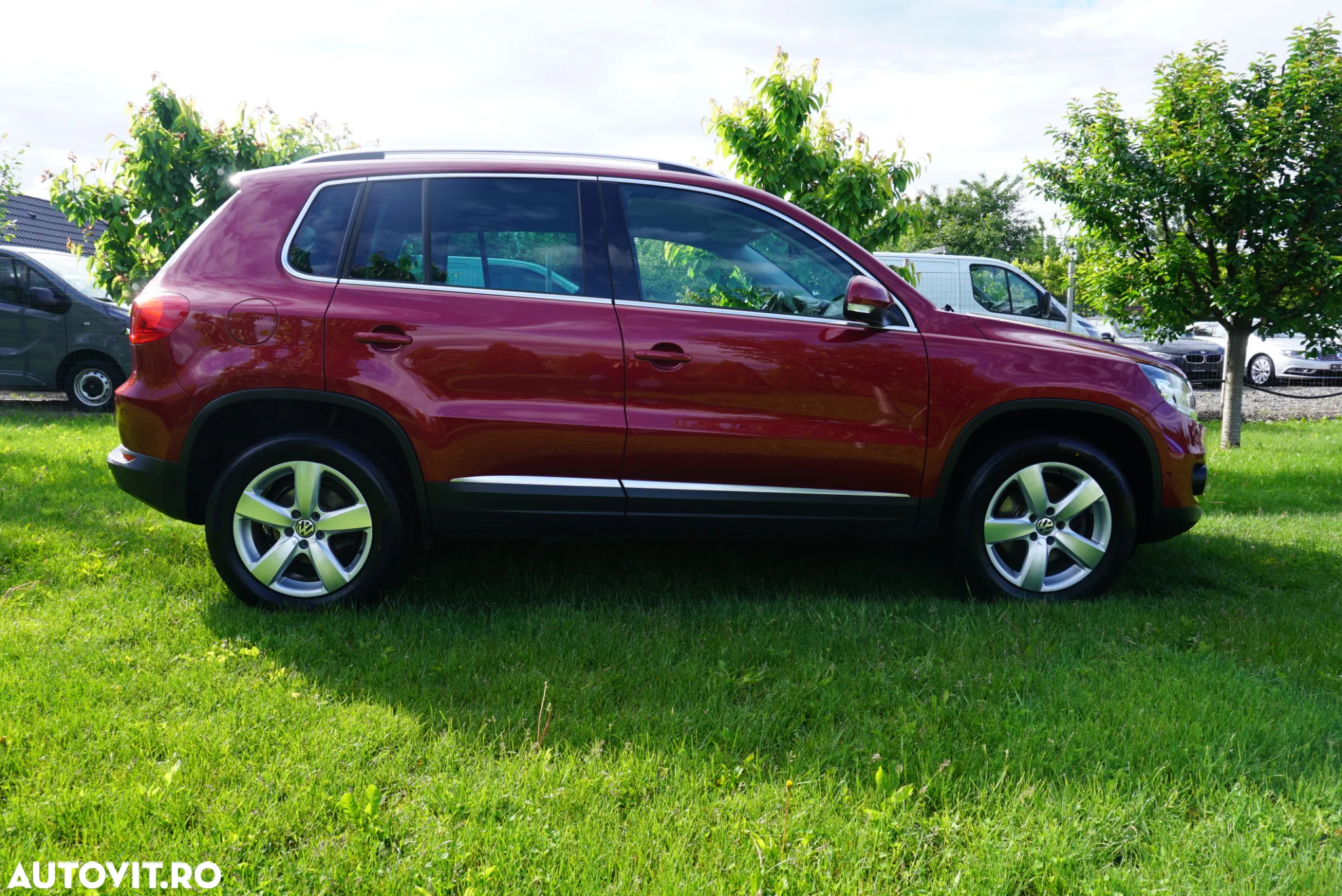 Volkswagen Tiguan 2.0 TDI DPF 4Motion BlueMotion Technology DSG Exclusive - 3