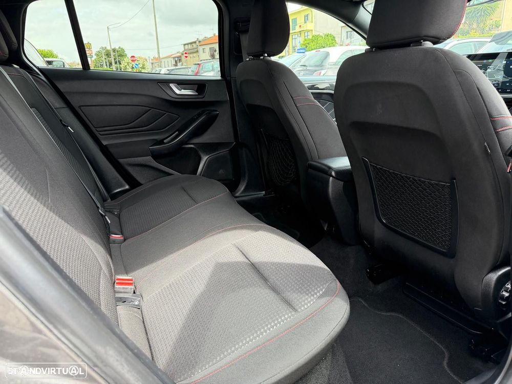 Ford Focus SW 1.0 EcoBoost MHEV ST-Line - 15
