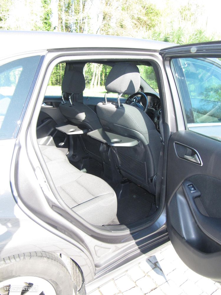 Mercedes-Benz B 180 d Urban - 26