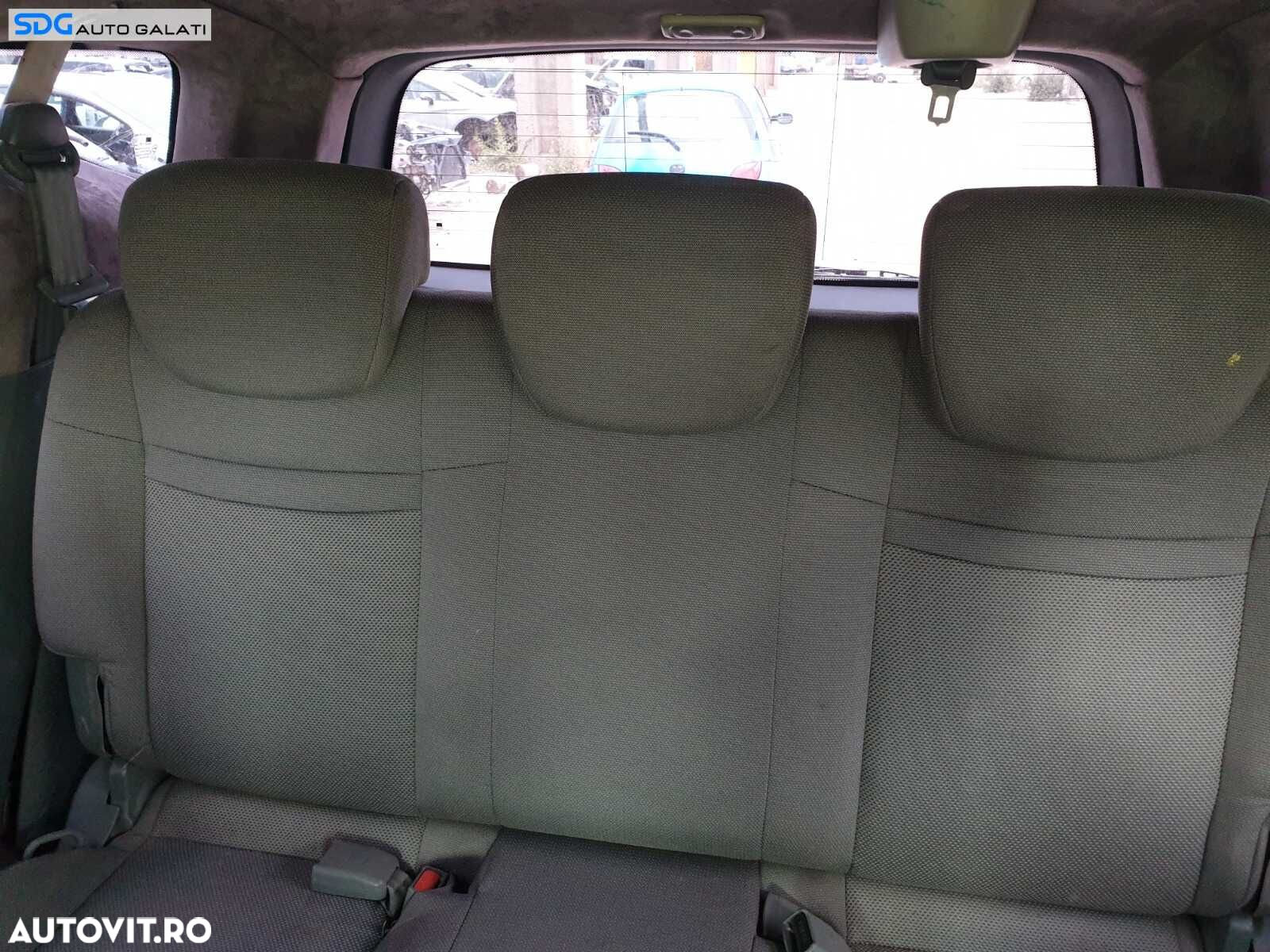 Bancheta Spate Sezut cu Spatar Textil Fara Incalzire SsangYong Rodius 2004 - 2012 - 2