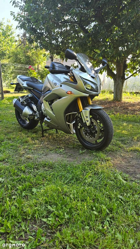 Yamaha FZ - 1