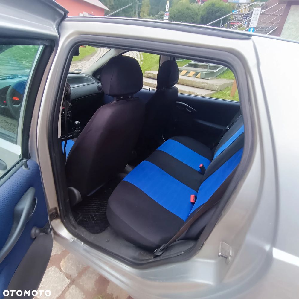 Fiat Punto 1.2 8V Active - 11