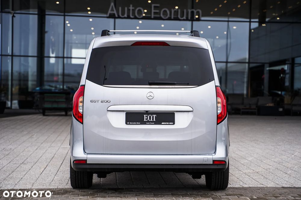 Mercedes-Benz EQT - 8