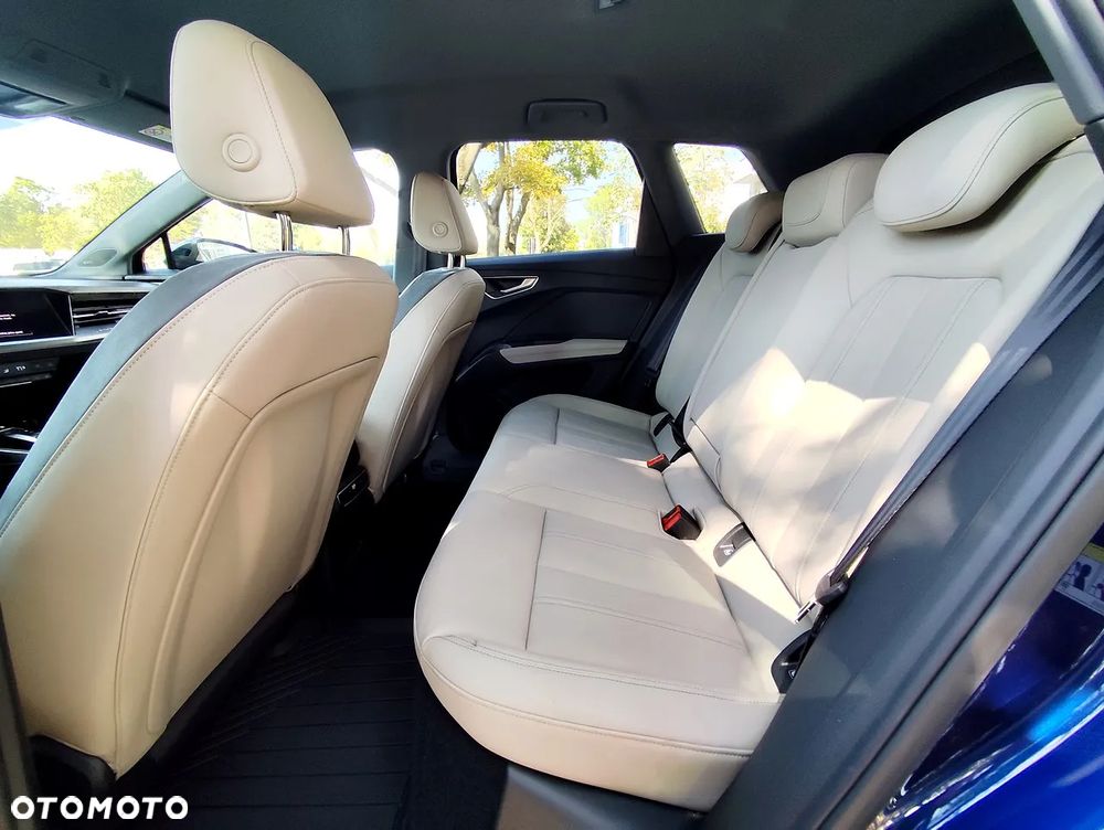 Audi Q4 e-tron 35 52kWh S Line - 9