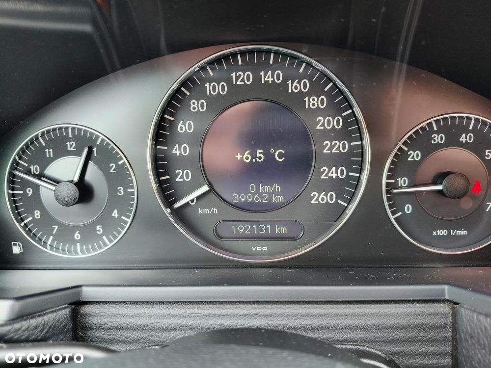 Mercedes-Benz Klasa E 200 Kompressor Elegance - 35