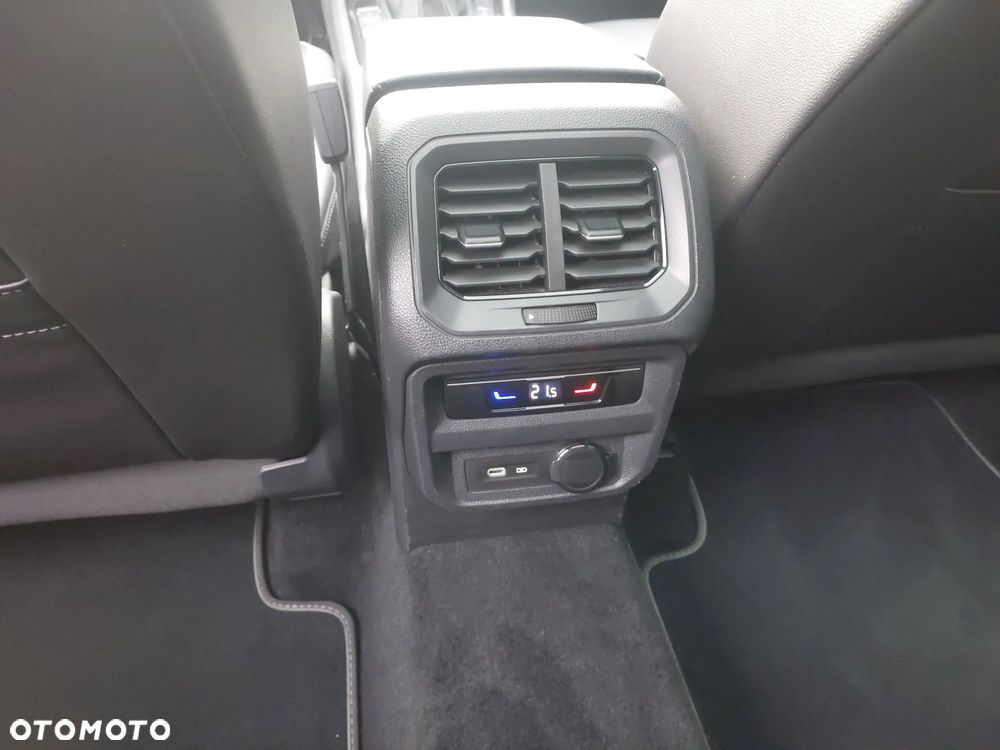 Volkswagen Tiguan 2.0 TDI SCR 4MotION DSG R-Line - 20