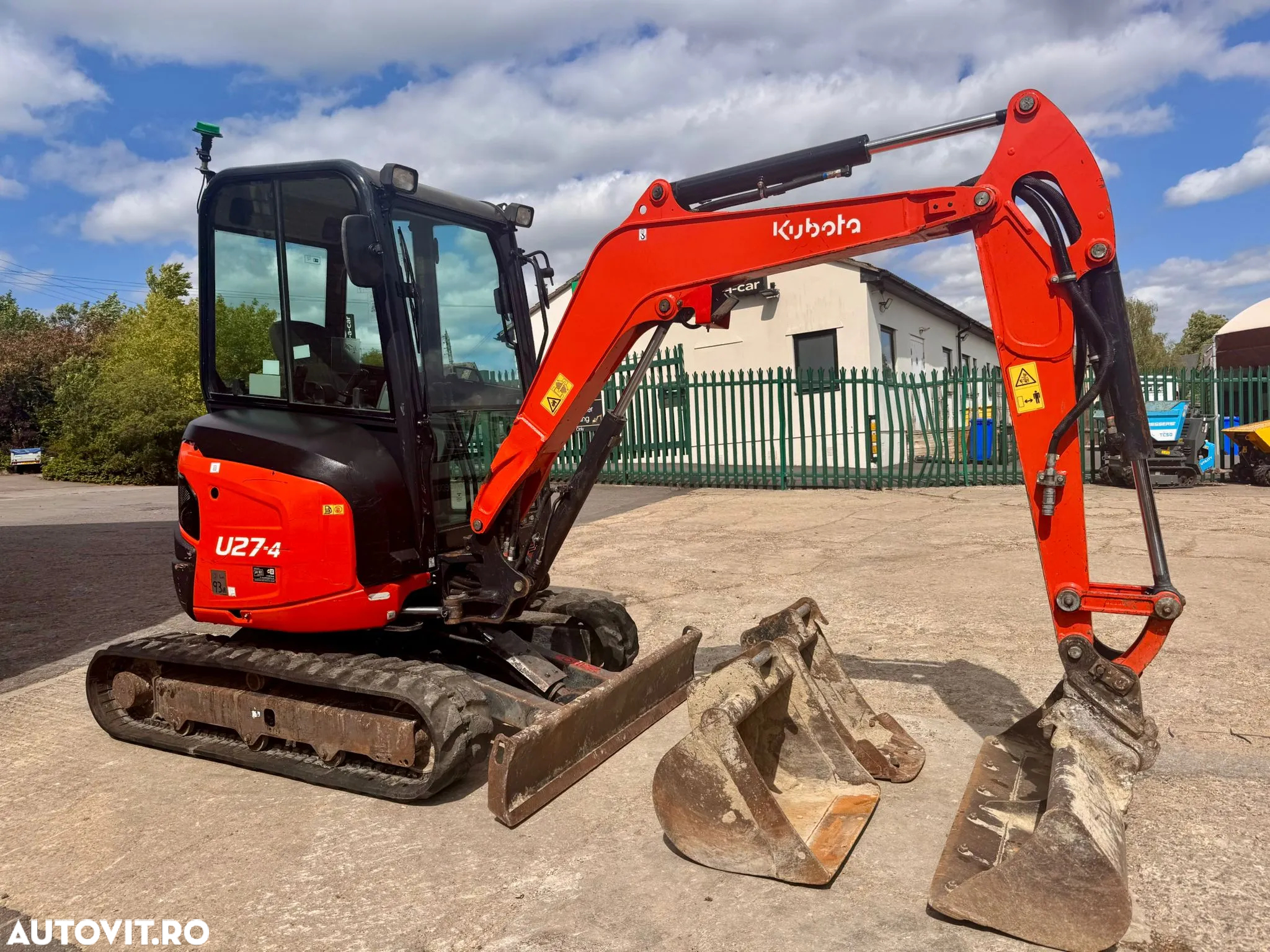 Kubota U27 - 3