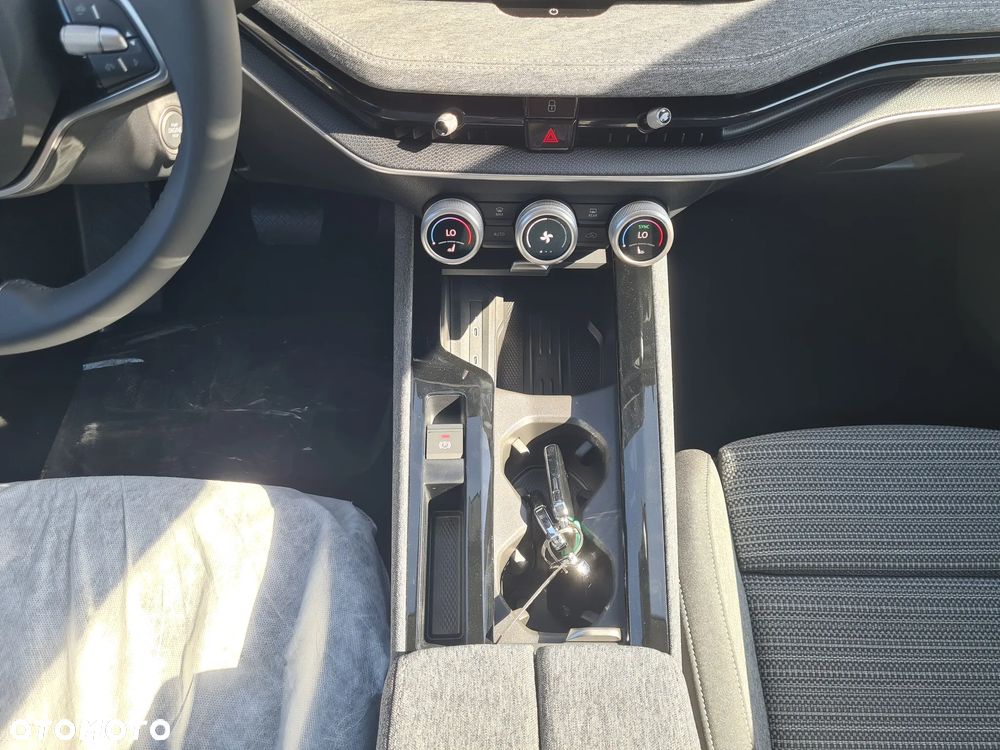 Skoda Superb 1.5 TSI Plug-in Hybrid Drive DSG - 20