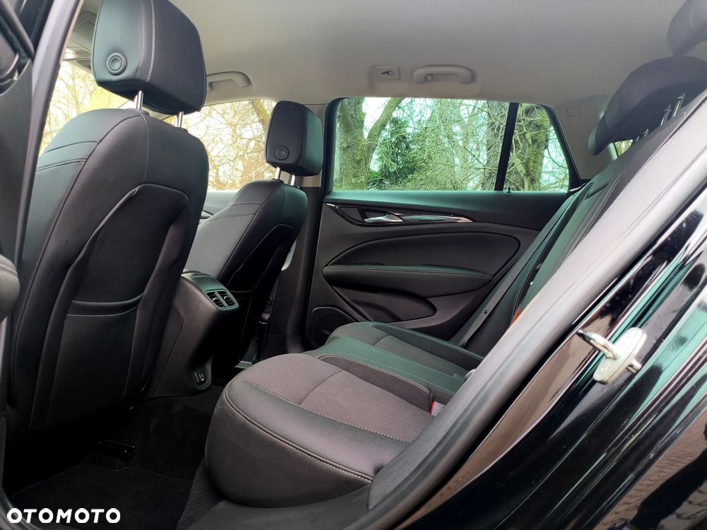 Opel Insignia 2.0 BiTurbo 4x4 Innovation - 31