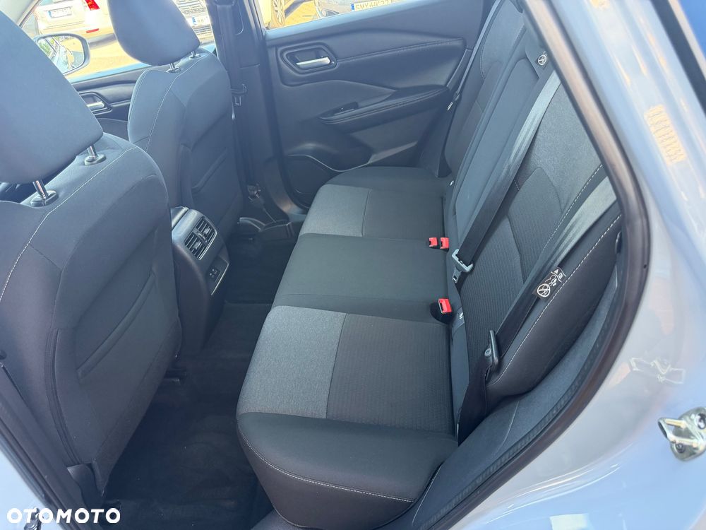 Nissan Qashqai 1.3 DIG-T N-Connecta EU6d - 31