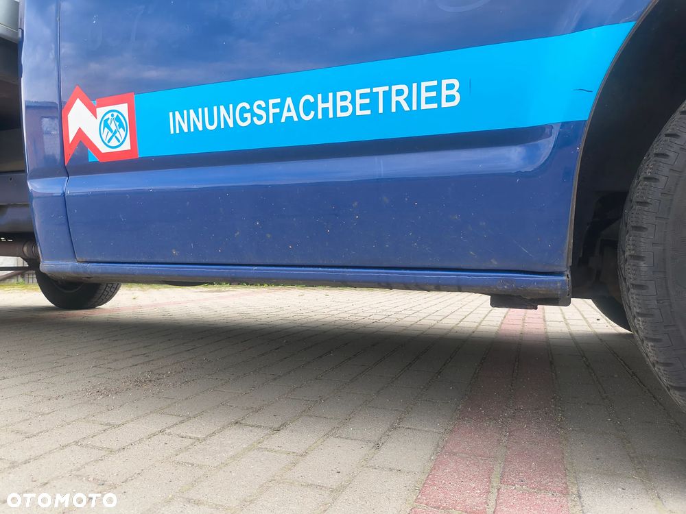 Volkswagen T5 - 21