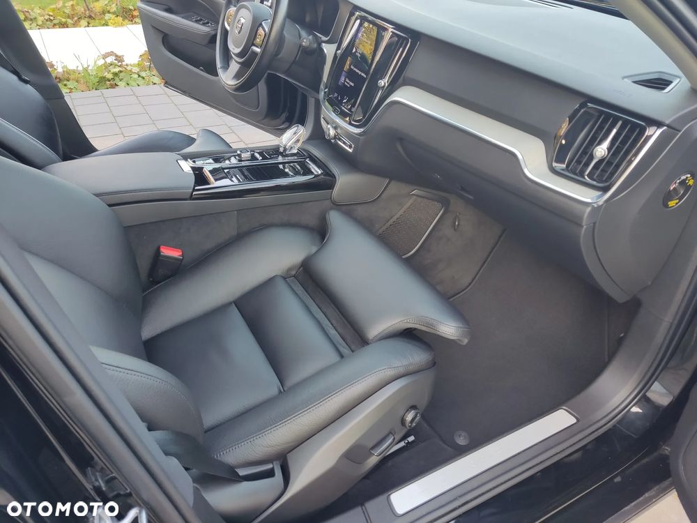 Volvo V60 T6 AWD Recharge Geartronic Inscription - 8