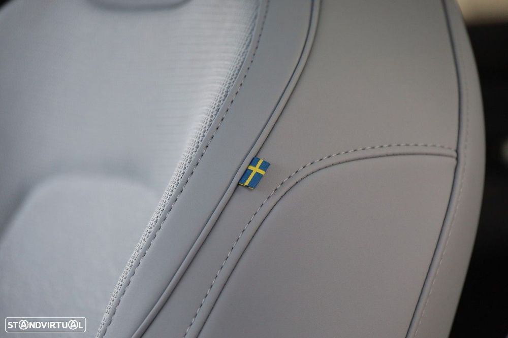 Volvo EX30 69 kWh Twin Motor Ultra - 11