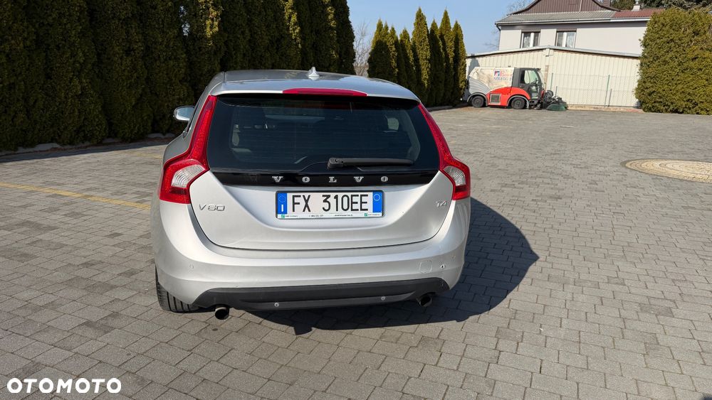 Volvo V60 T4 Edition - 18