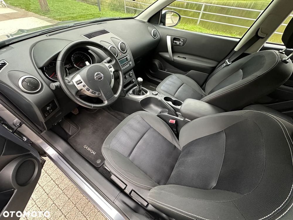 Nissan Qashqai 2.0 4x4 tekna - 10